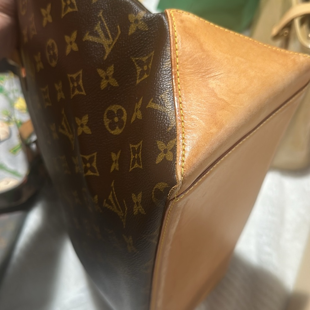 **SOLD** Louis Vuitton Monogram Cabas Mezzo Tote - Picture 6 of 9
